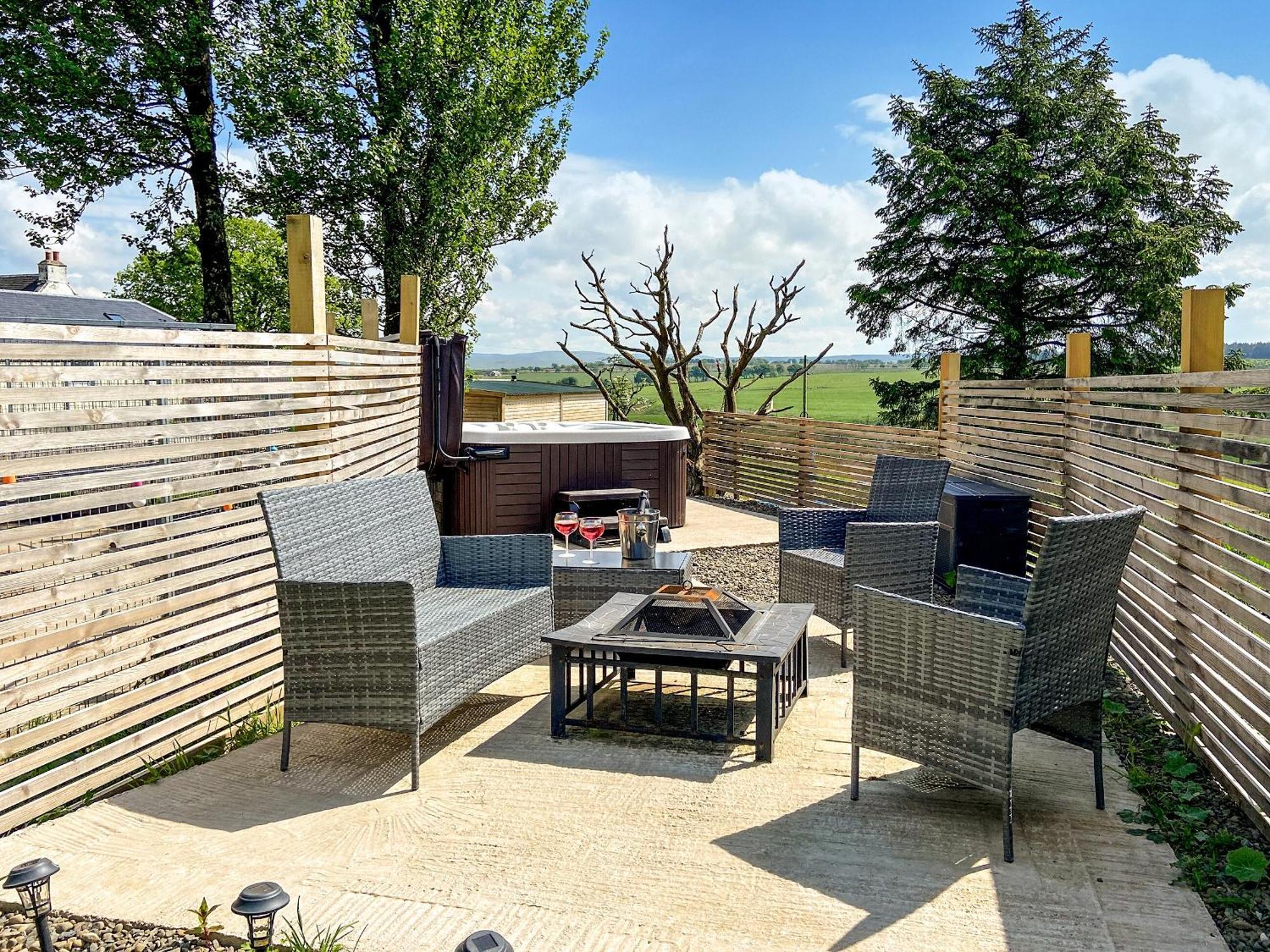 Uk7384 - The Hayloft Newmilns Exterior foto